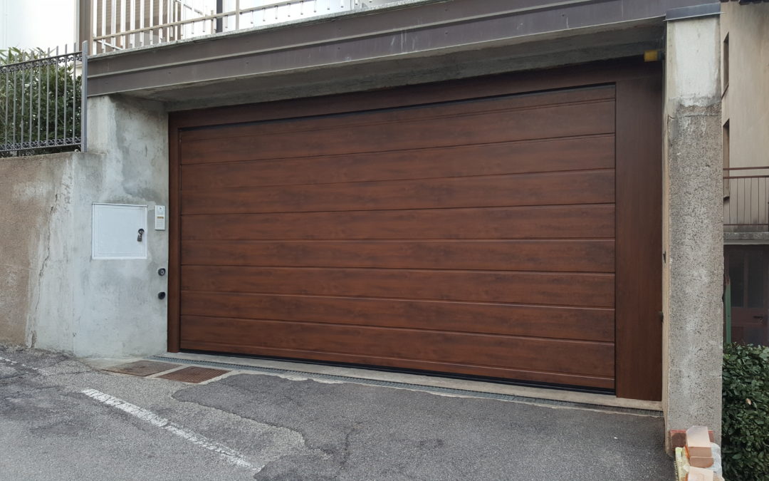 SEZIONALE FINTO LEGNO OLGIATE COMASCO